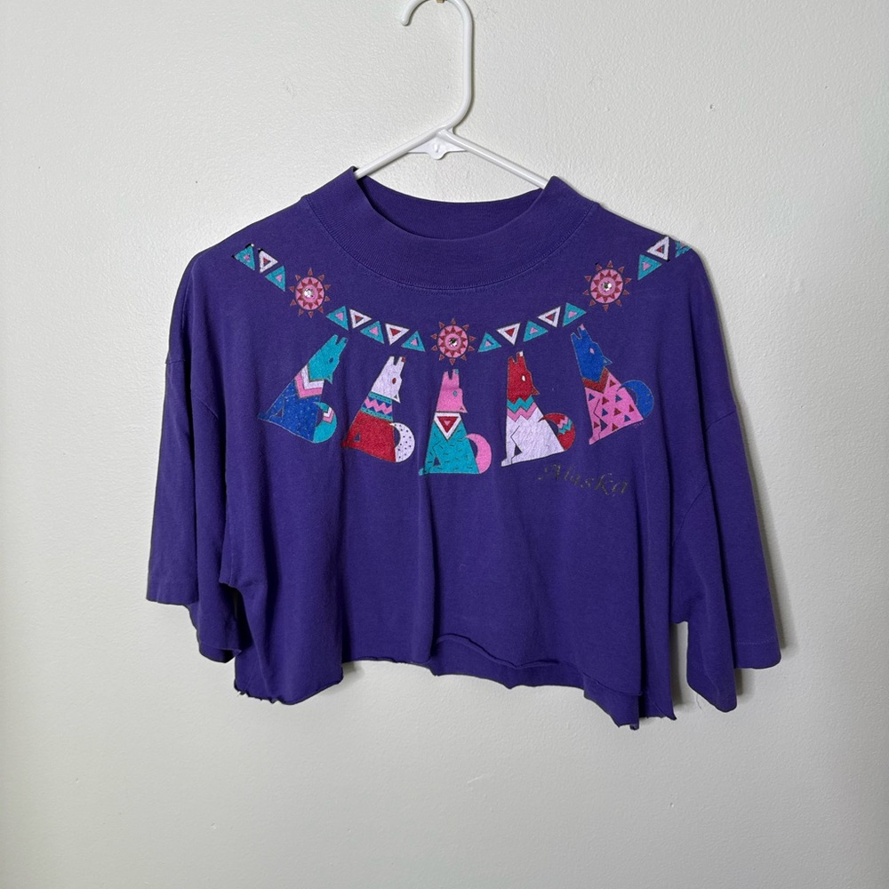 Vintage Alaska Purple Graphic T-Shirt